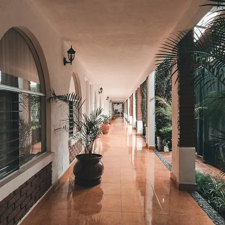 Hotel & Suites Villa Del Sol-2